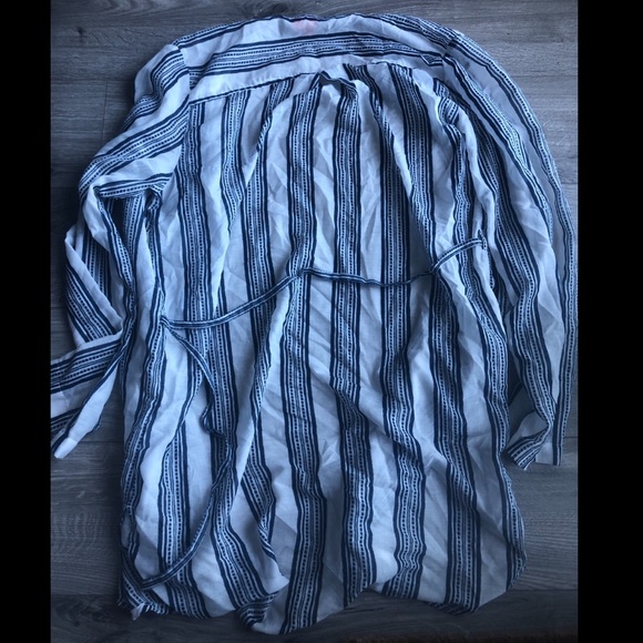 Joe Fresh Bathing Cover Up - Picture 2 of 2